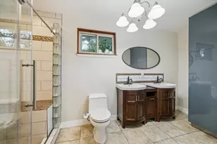 5830 Ludington Dr, Houston, TX 77035 - Photo 10