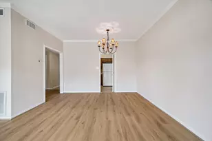2475 Underwood St, Houston, TX 77030 - Photo 10