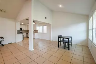 5635 Greenhill Forest Dr, Houston, TX 77088 - Photo 8