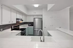 100 April Point Dr S, Conroe, TX 77356 - Photo 12