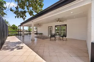 139 Laurel Cove W, Onalaska, TX 77360 - Photo 8