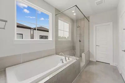 2708 Grand Fountains Drive #E, Houston, TX 77054 - Photo 24