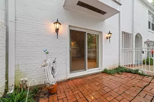 2220 Welch St, Houston, TX 77019 - Photo 4