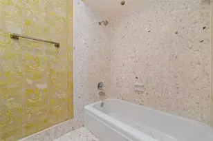 2220 Welch St, Houston, TX 77019 - Photo 18