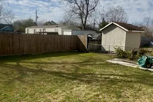 4218 Brown St, Bacliff, TX 77518 - Photo 2