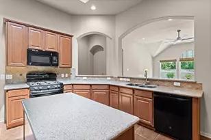 11123 Maidenfair Dr, Tomball, TX 77375 - Photo 16
