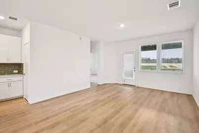 16686 Sterling Cliff Street, Conroe, TX 77302 - Photo 4