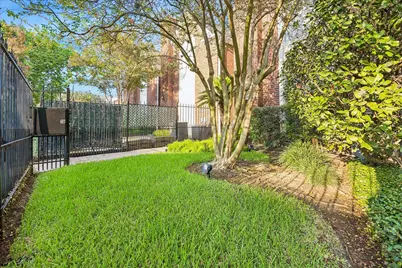 2123 Peckham Street, Houston, TX 77019 - Photo 8