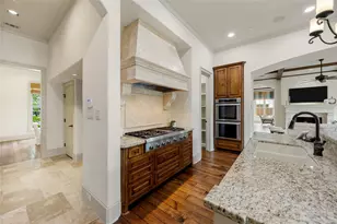 735 Timber Hill Dr, Hedwig Village, TX 77024 - Photo 12