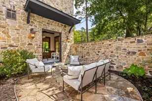 735 Timber Hill Dr, Hedwig Village, TX 77024 - Photo 20