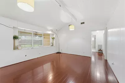 12126 Pine Knoll Drive, Houston, TX 77099 - Photo 8