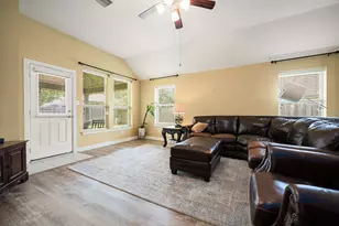 14310 Brody Falls Ct, Houston, TX 77044 - Photo 22