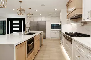 15232 Saddlewood Dr, Conroe, TX 77384 - Photo 8