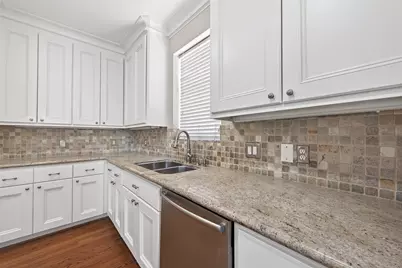 105 Detering Street, Houston, TX 77007 - Photo 18