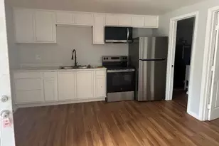 1016 W 5th St, Freeport, TX 77541 - Photo 2