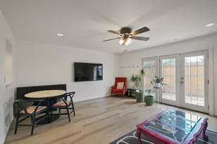 11550 Chimney Rock Rd, Houston, TX 77035 - Photo 6