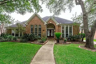 4911 Avondale Dr, Sugar Land, TX 77479 - Photo 1