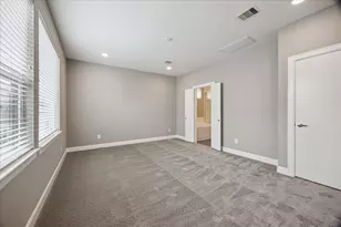 323 Eado Park Cir, Houston, TX 77020 - Photo 18