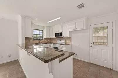 5707 Trafalgar Drive, Houston, TX 77085 - Photo 24