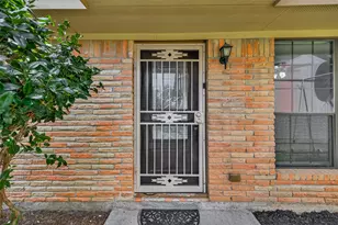 5707 Trafalgar Dr, Houston, TX 77085 - Photo 20