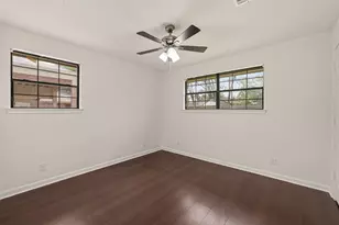 5707 Trafalgar Dr, Houston, TX 77085 - Photo 12