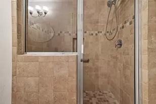 5707 Trafalgar Dr, Houston, TX 77085 - Photo 10