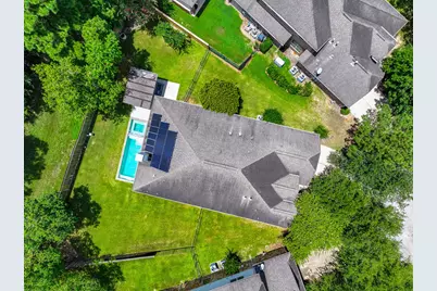 2 Arrowfeather Place, The Woodlands, TX 77389 - Photo 2