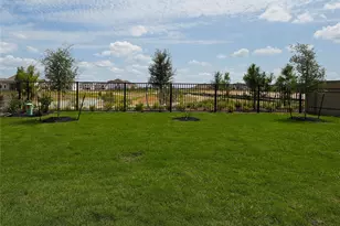 21947 Soldier Butterfly Ct, Cypress, TX 77433 - Photo 2