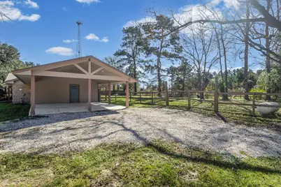 44271 Highway 105, Batson, TX 77519 - Photo 32