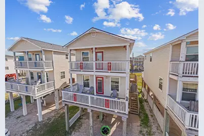 111 Howard Avenue, Surfside Beach, TX 77541 - Photo 1