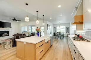 217 Arrowhead Dr, Lake Jackson, TX 77566 - Photo 12