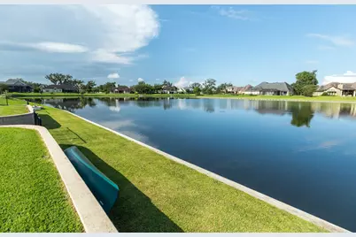 217 Arrowhead Drive, Lake Jackson, TX 77566 - Photo 32