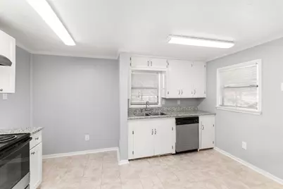 203 S Fig Street, Sweeny, TX 77480 - Photo 6