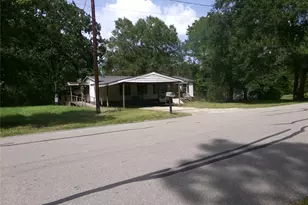 121 Lake Rd, Riverside, TX 77320 - Photo 2