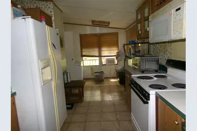 121 Lake Road, Riverside, TX 77320 - Photo 12