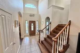 1113 Enchanted Oaks Dr, Angleton, TX 77515 - Photo 2