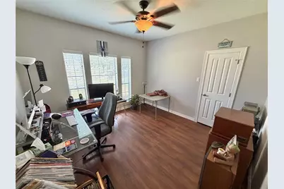 1113 Enchanted Oaks Drive, Angleton, TX 77515 - Photo 4