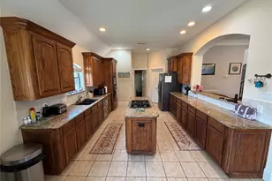 1113 Enchanted Oaks Dr, Angleton, TX 77515 - Photo 10