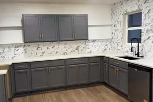 12939 Segrest Dr, Houston, TX 77047 - Photo 2