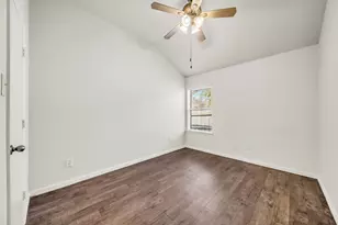 256 Indian Falls S, Conroe, TX 77316 - Photo 18