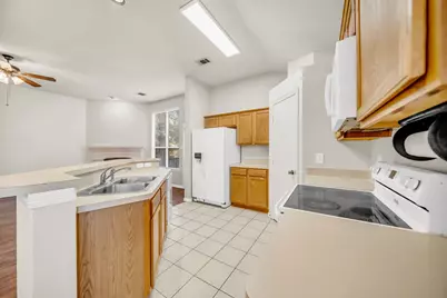 256 Indian Falls S, Conroe, TX 77316 - Photo 8