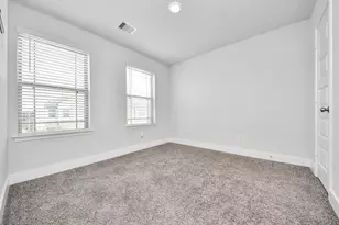 4423 Santorini Ln, Houston, TX 77045 - Photo 34