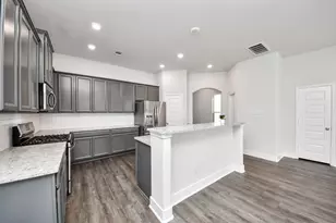 4423 Santorini Ln, Houston, TX 77045 - Photo 12