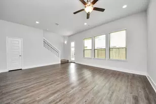 4423 Santorini Ln, Houston, TX 77045 - Photo 22