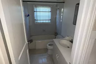 7358 Forrestal St, Houston, TX 77033 - Photo 14
