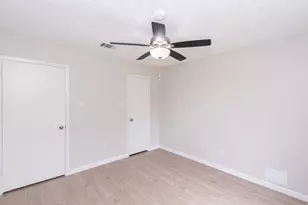 16911 Bougainvilla Ln, Friendswood, TX 77546 - Photo 16