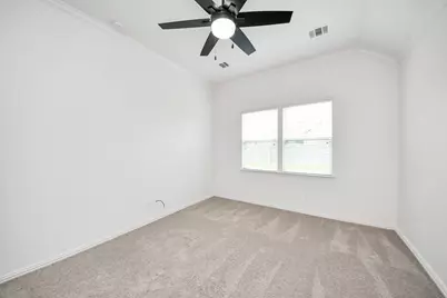 6527 Hunters Trace Lane, Baytown, TX 77521 - Photo 14