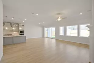 9719 Hunters Run Dr, Missouri City, TX 77459 - Photo 6