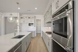 9719 Hunters Run Dr, Missouri City, TX 77459 - Photo 10