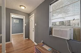 216 Burr St, Houston, TX 77011 - Photo 6